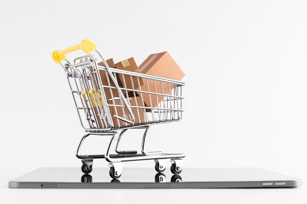 A shopping cart- Five Common Factors That Influence Consumer Behavior